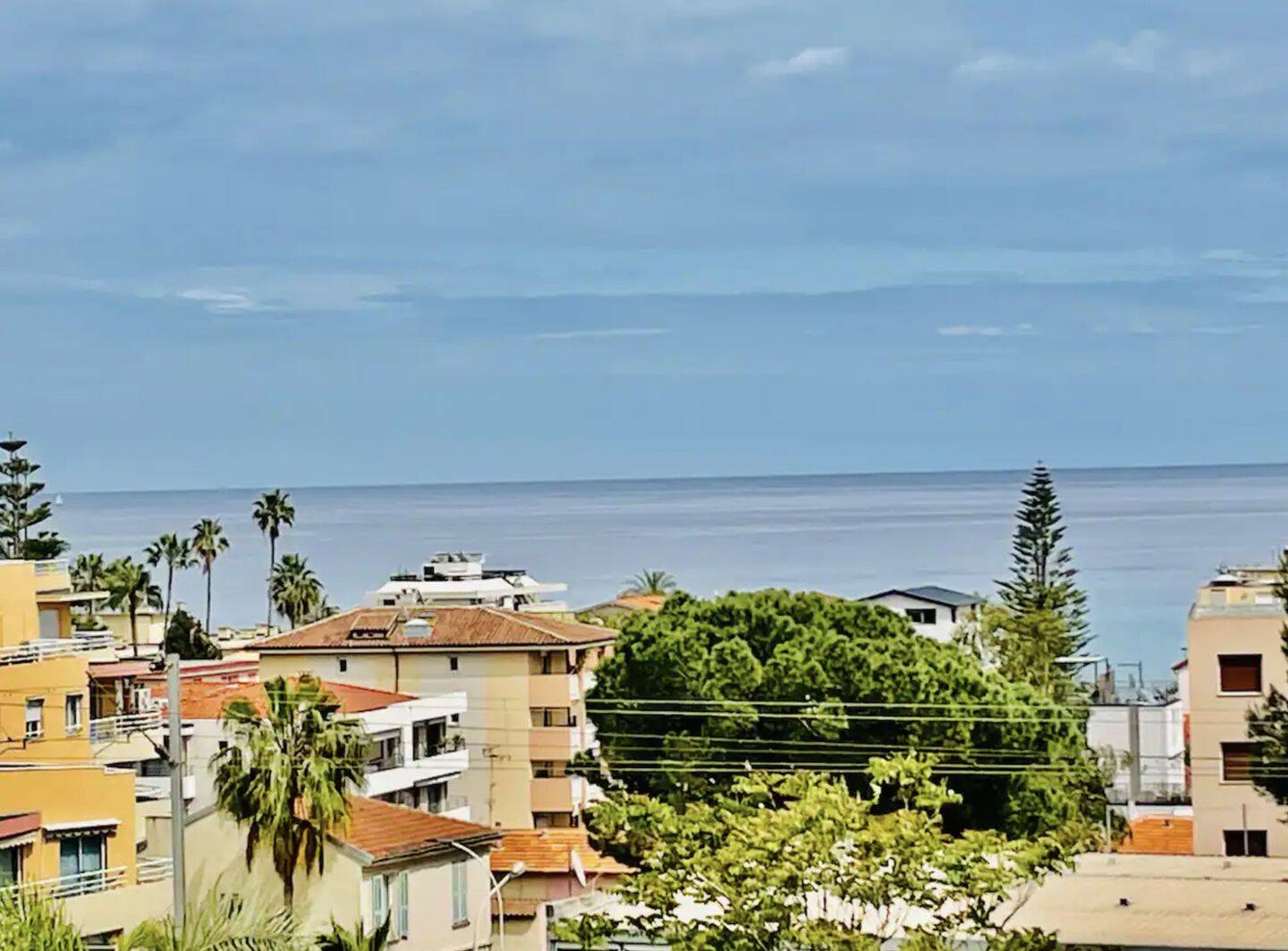 Appartement 2 pièces 45 m² · à Roquebrune-Cap-Martin · 45 m² · 1 350 €