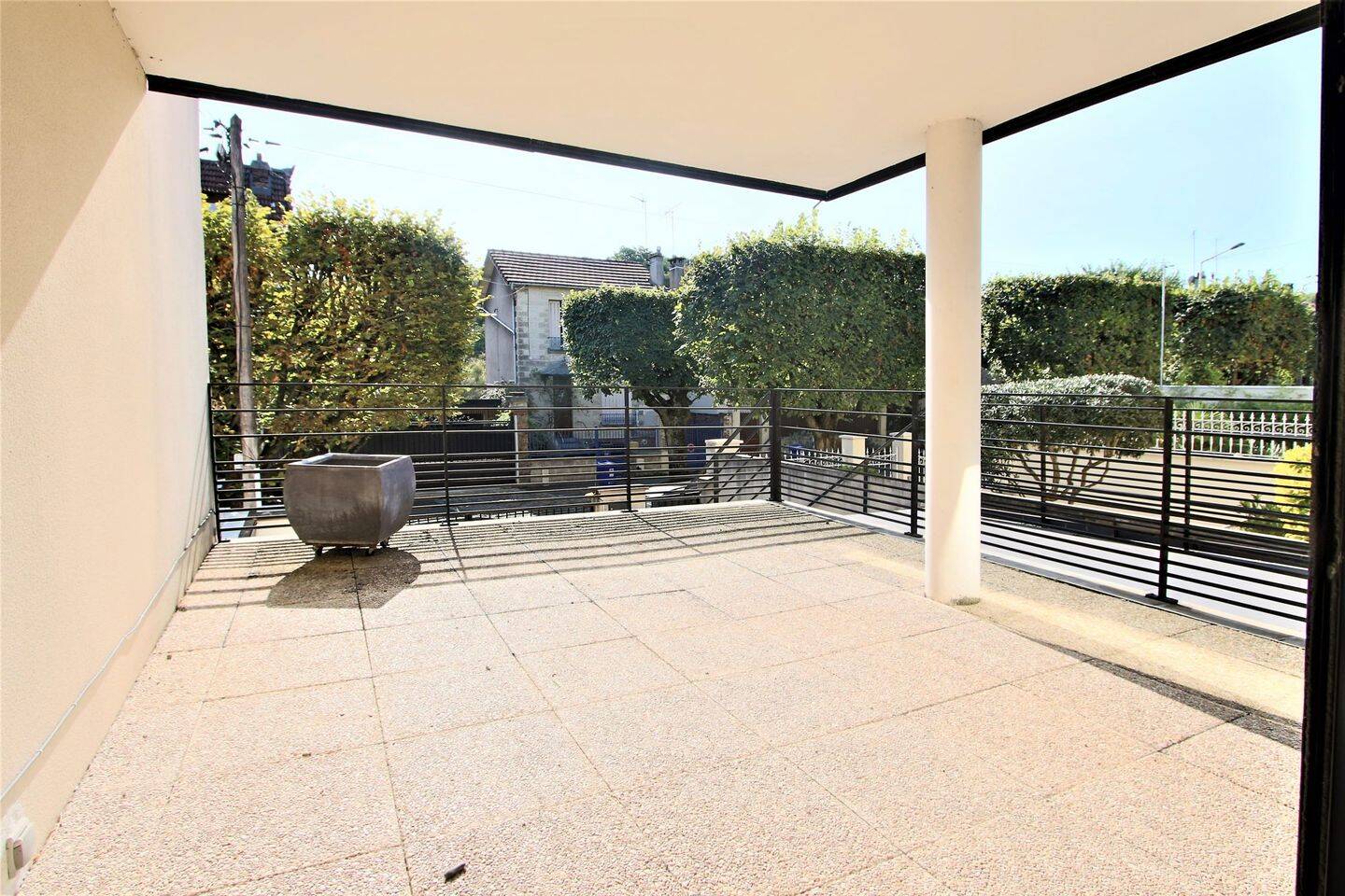 Maison 4 pièces 95 m² · à Noisy-le-Sec · 95,1 m² · 1 980 €