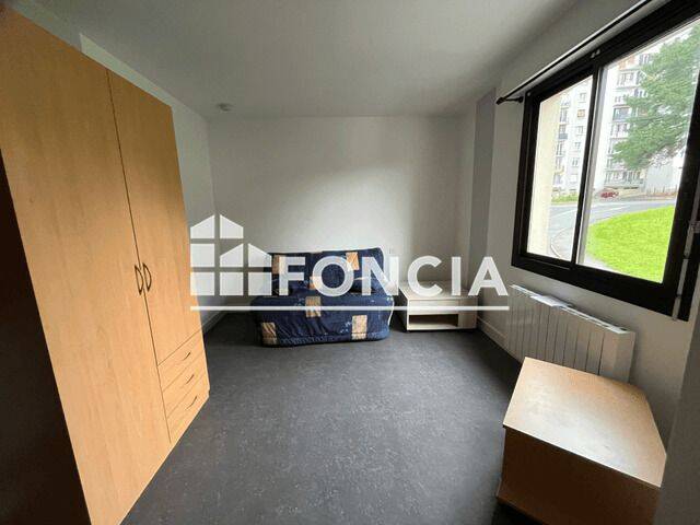 Appartement 1 pièce 24 m² · à Laval · 23,9 m² · 410 €