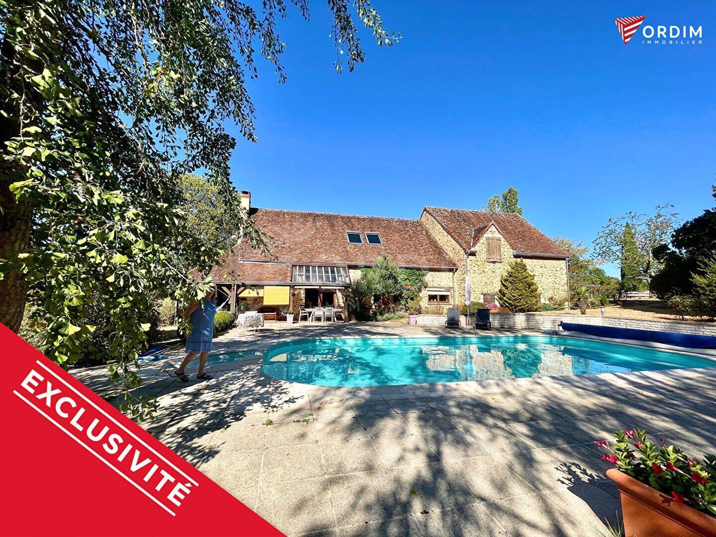 Maison 7 pièces 242 m² · à Treigny-Perreuse-Sainte-Colombe · 242 m² · 339 000 €