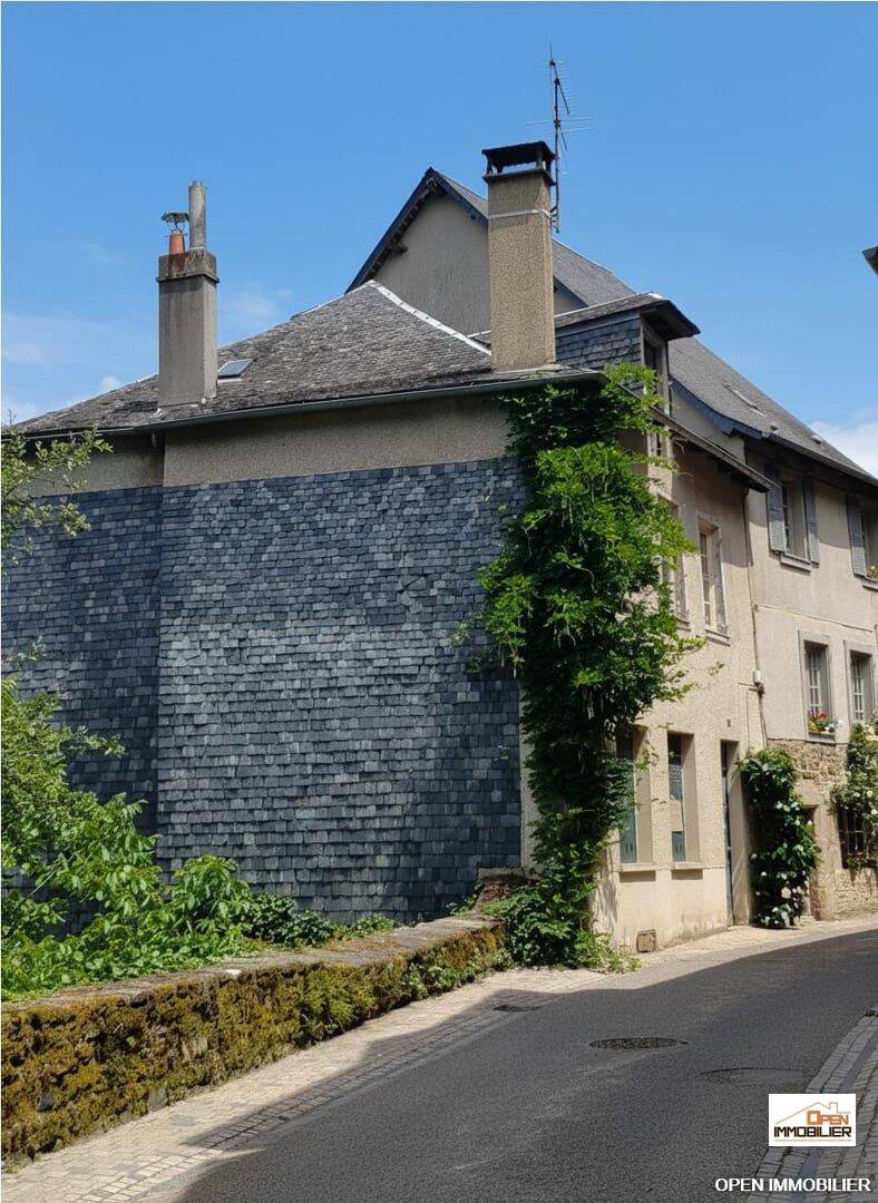 Maison 3 pièces 210 m² · à Uzerche · 210 m² · 119 000 €