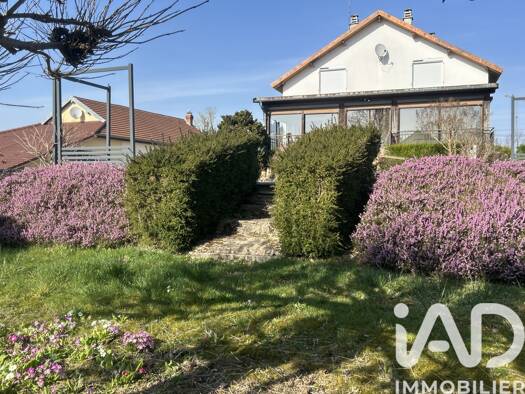 Maison à vendre 265 000 € 7 pièces 4 chambres 173 m² 776 m² de terrain Zone Portuaire-Le Boichot Dole 39100