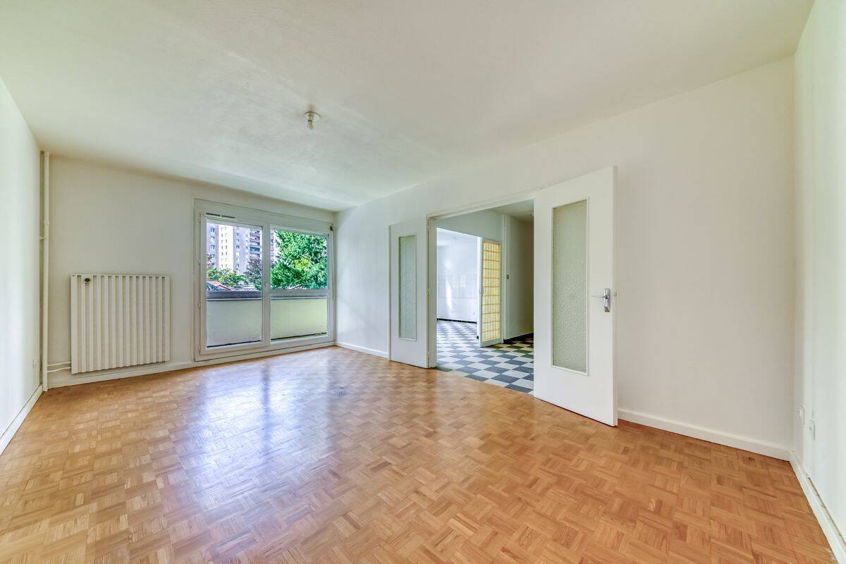 Appartement 4 pièces 82 m² · à Écully · 82 m² · 165 000 €