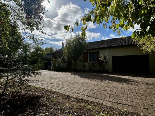 Maison à vendre 227 000 € 4 pièces 3 chambres 69 m² 3 773 m² de terrain Nord Ouest La Chapelle-Saint-Mesmin 45380