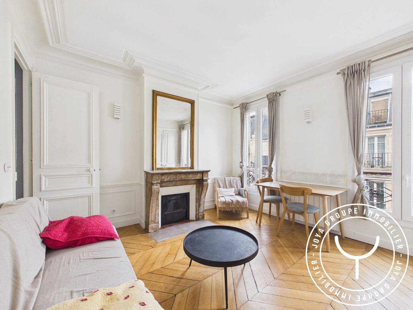 Appartement 2 pièces 34 m² · à Paris 10ème Arrondissement · 34,1 m² · 1 700 €