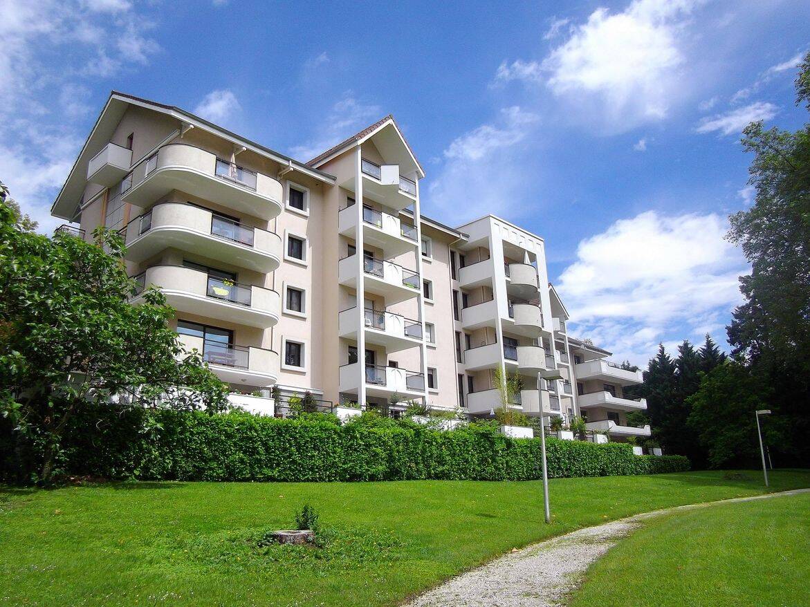 Appartement 4 pièces 115 m² · à Meylan · 115 m² · 1 637 €