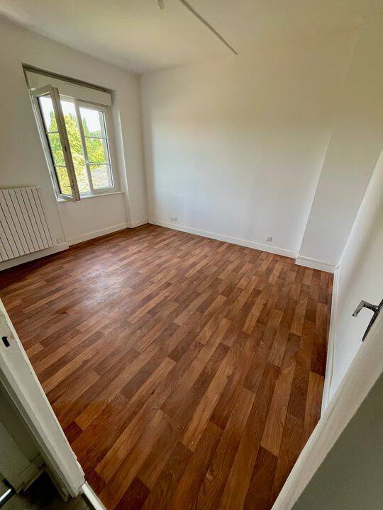 Appartement 5 pièces 108 m² · à Domfront en Poiraie · 108 m² · 691 €