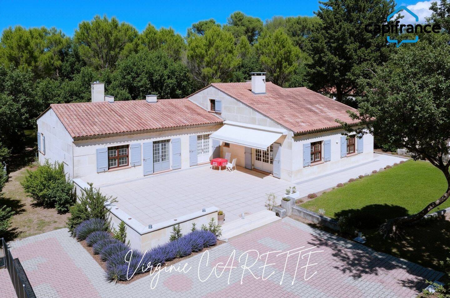 Maison 6 pièces 317 m² · à Jouques · 317 m² · 840 000 €