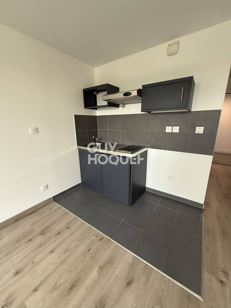 Appartement 1 pièce 23 m² · à Meyzieu · 23,3 m² · 471 €/mois