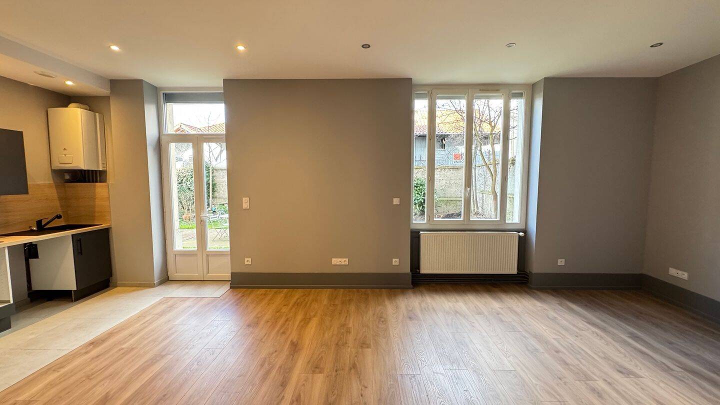 Appartement 3 pièces 92 m² · à Lyon 5ème Arrondissement · 91,8 m² · 1 648 €/mois