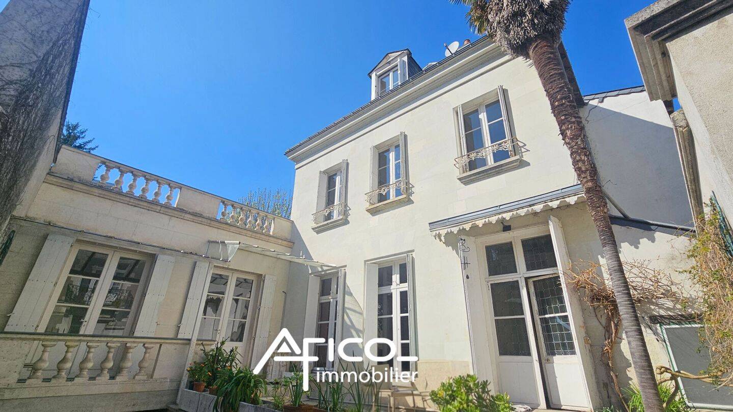 Maison 6 pièces 194 m² · à Tours · 194 m² · 572 000 €
