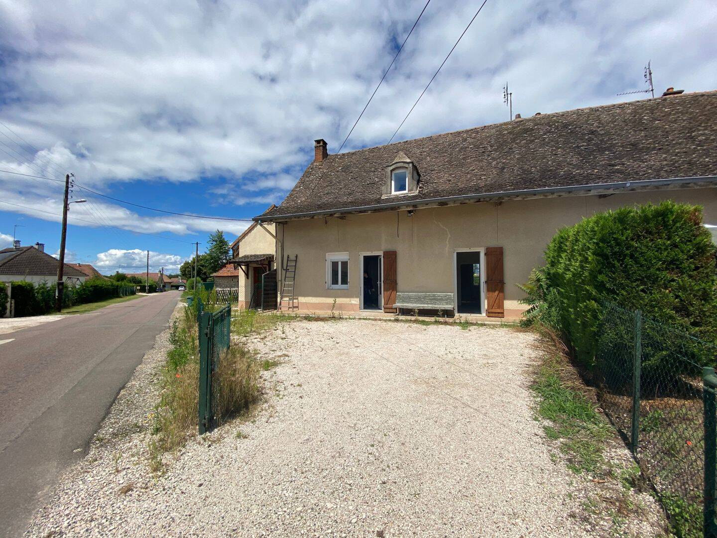Maison 6 pièces 112 m² · à Ouroux-sur-Saône · 112 m² · 865 €