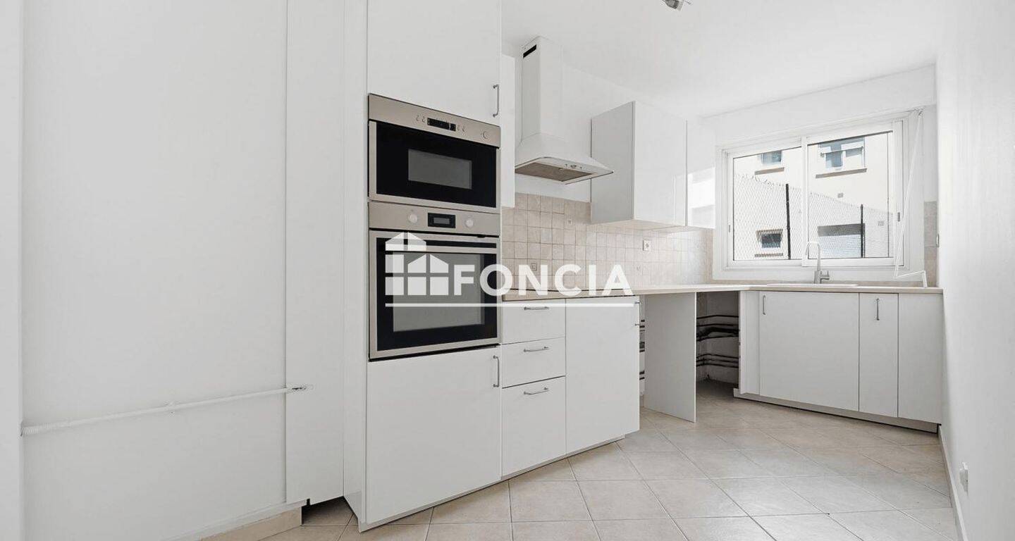 Appartement 4 pièces 79 m² · à Cagnes-sur-Mer · 79,4 m² · 270 000 €