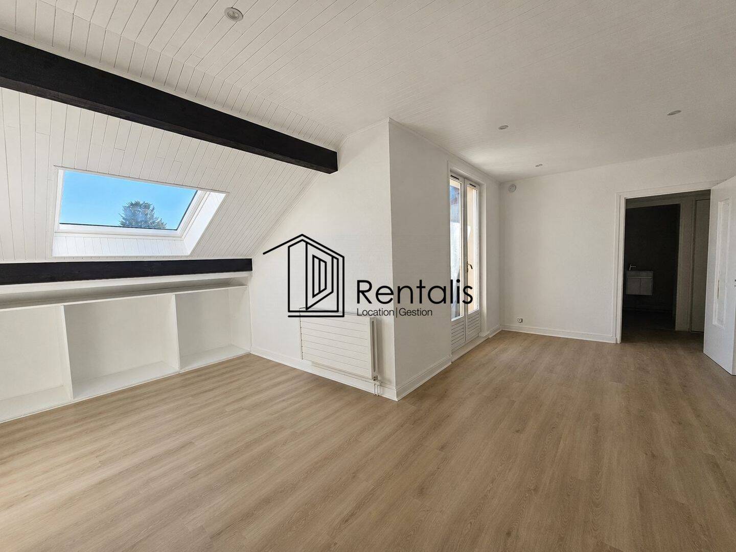 Appartement 1 pièce 42 m² · à Prévessin-Moëns · 42 m² · 1 252 €