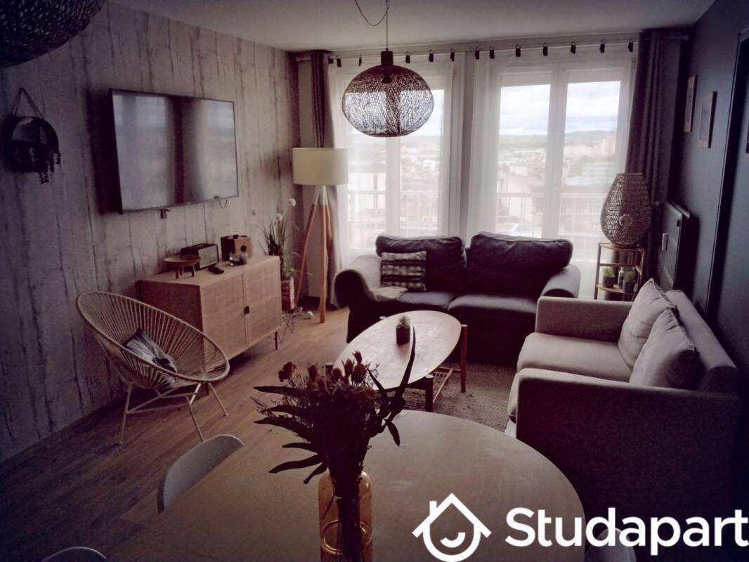 1 pièce 12 m² · à Reims · 12 m² · 545 €