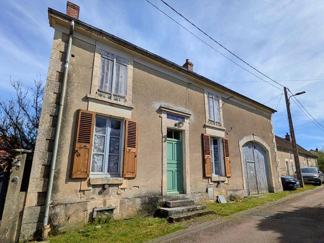 Maison 3 pièces 58 m² · à Mesves-sur-Loire · 57,6 m² · 57 000 €