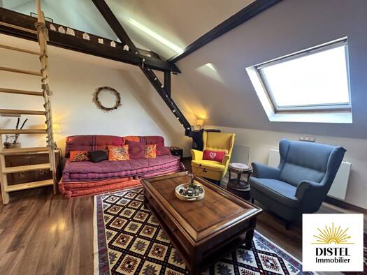 Duplex à vendre 210 000 € 4 pièces 3 chambres 73,2 m² Étage 3/3 Mundolsheim 67450