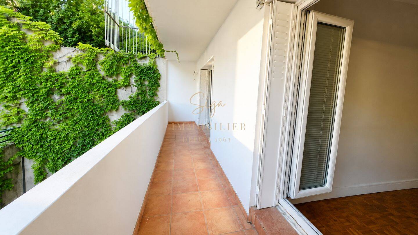 Appartement 3 pièces 70 m² · à Marseille 8ème Arrondissement · 70 m² · 260 000 €