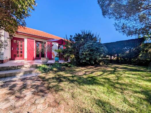 Maison de plain-pied à vendre 262 000 € 5 pièces 4 chambres 127 m² 593 m² de terrain Bordères-sur-l'Échez 65320