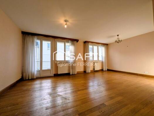 Appartement à vendre 93 460 € 3 pièces 2 chambres 79 m² Étage 2/3 Saint Christophe-Les Rocheforts Châteauroux 36000
