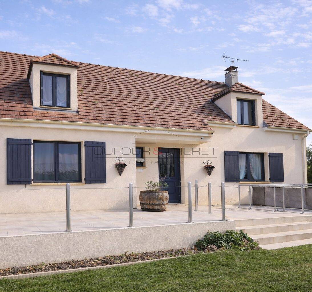 Maison 6 pièces 127 m² · à Rozay-en-Brie · 127 m² · 366 000 €