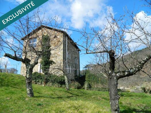 Maison à vendre 126 000 € 10 pièces 7 chambres 166 m² 800 m² de terrain Saint-Martin-de-Valamas 07310