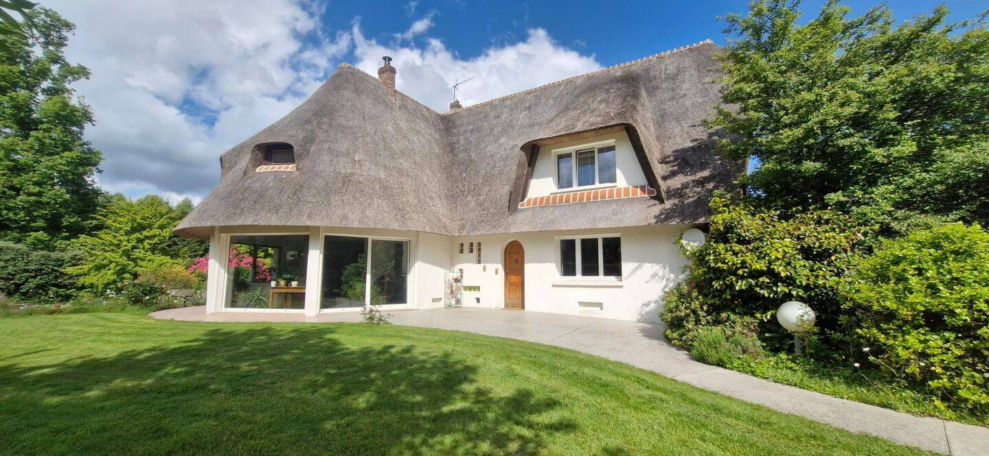 Maison 7 pièces 280 m² · à Yerville · 280 m² · 590 000 €