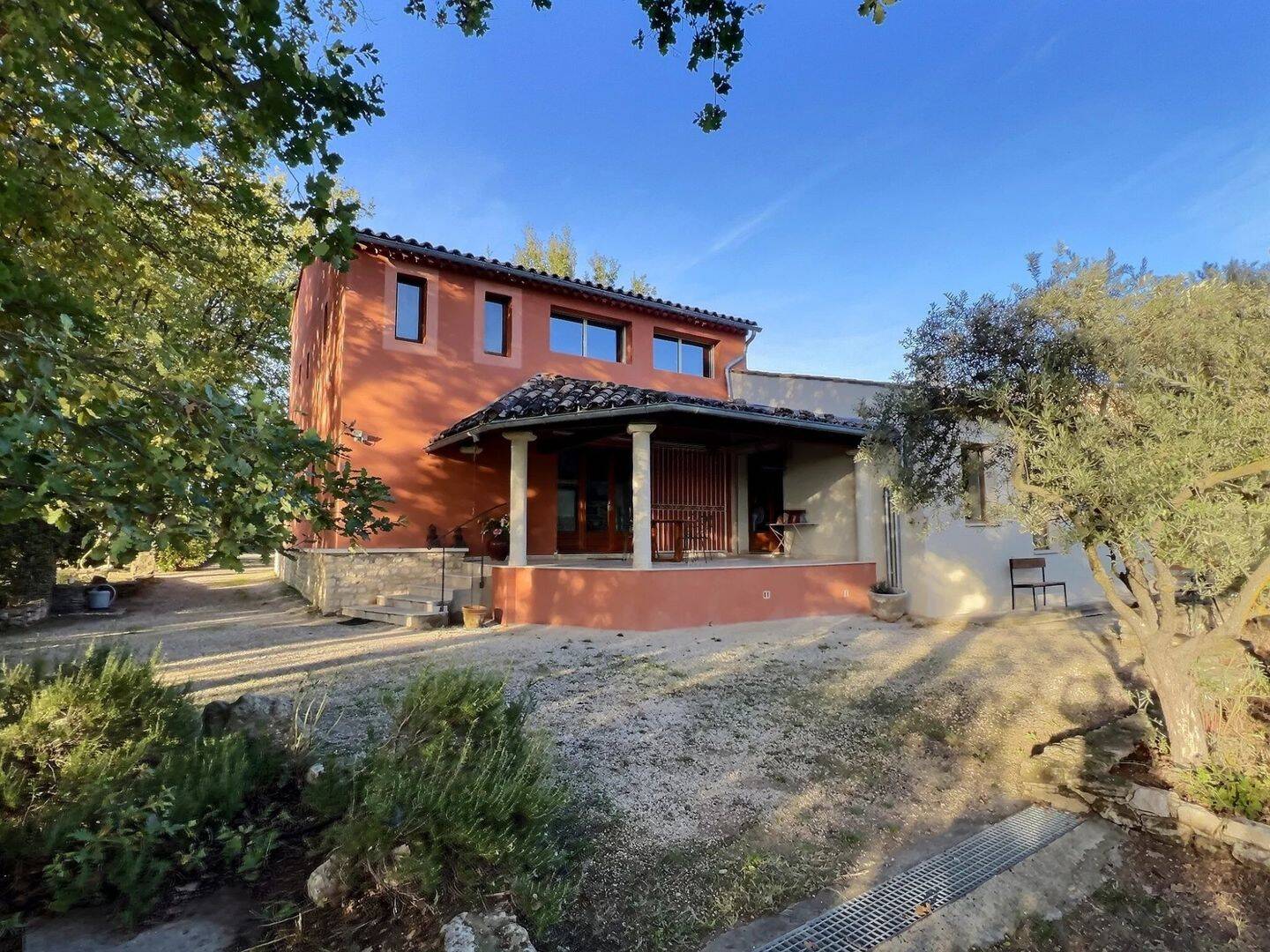 Maison 7 pièces 210 m² · à Roussillon · 210 m² · 730 000 €
