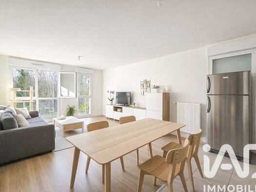 Appartement à vendre 289 000 € 3 pièces 2 chambres 64 m² Étage 1/2 Thoiry 78770