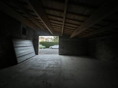Garage/Stationnement à louer 190 € 80 m² Chalais 16210
