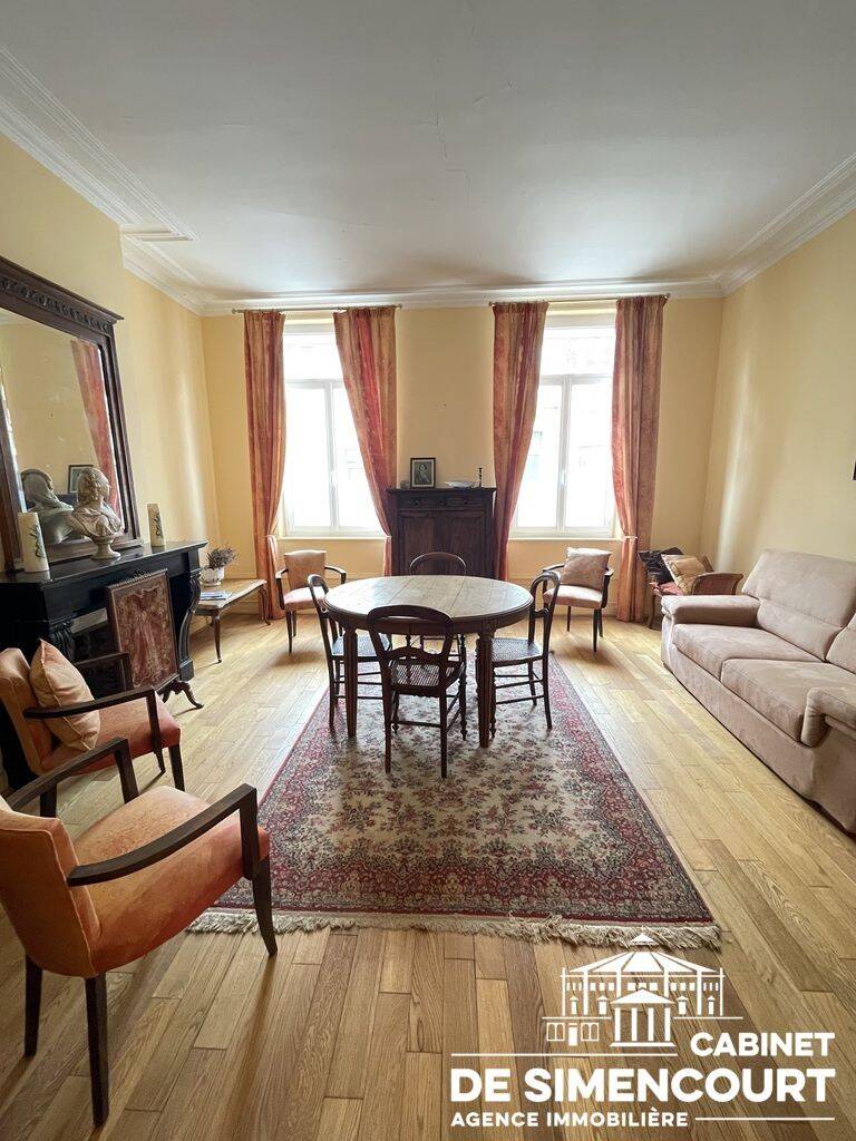 Maison 11 pièces 222 m² · à Amiens · 222 m² · 485 000 €