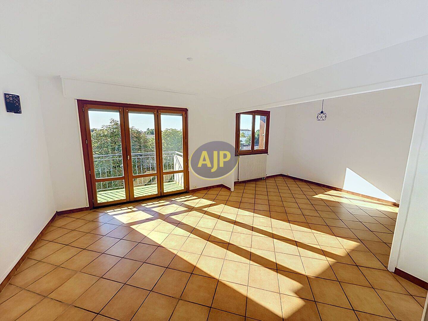 Appartement 3 pièces 74 m² · à Eysines · 74 m² · 935 €