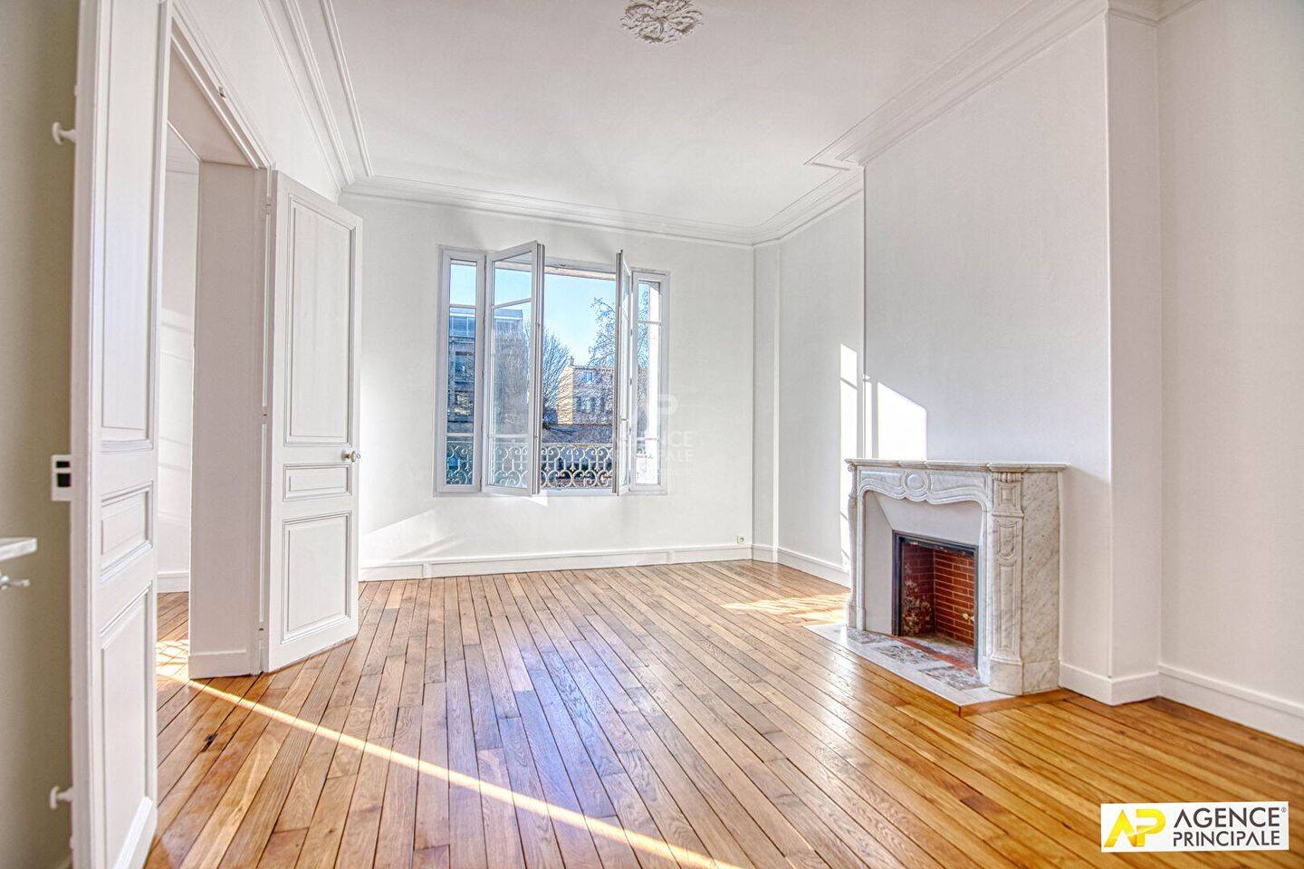 Appartement 4 pièces 93 m² · à Versailles · 93,3 m² · 880 000 €