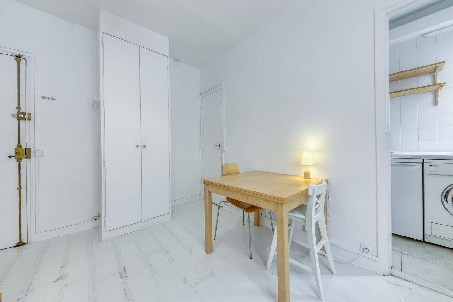 Appartement 1 pièce 16 m² · à Paris 11ème Arrondissement · 15,8 m² · 180 200 €