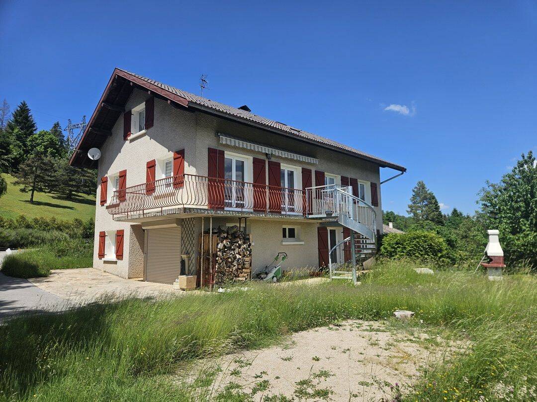 Maison 7 pièces 176 m² · à Avignon-lès-Saint-Claude · 176 m² · 265 000 €