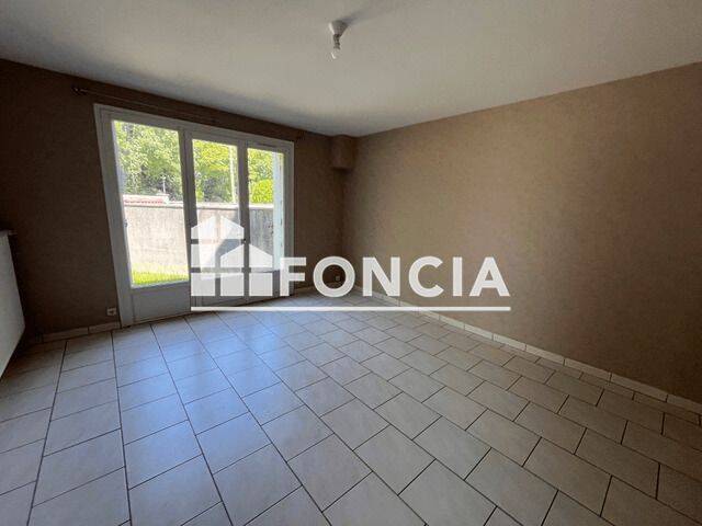 Maison 4 pièces 80 m² · à Niort · 80 m² · 750 €