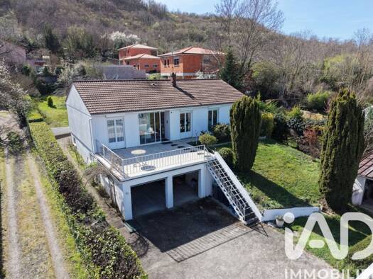 Maison à vendre 268 000 € 5 pièces 4 chambres 111 m² 990 m² de terrain Sud Cébazat 63118