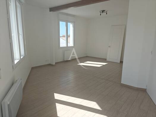 Appartement à louer 800 € 4 pièces 2 chambres 75 m² 1er étage Herbaudiere-Le Vieil Noirmoutier-en-l'Île 85330