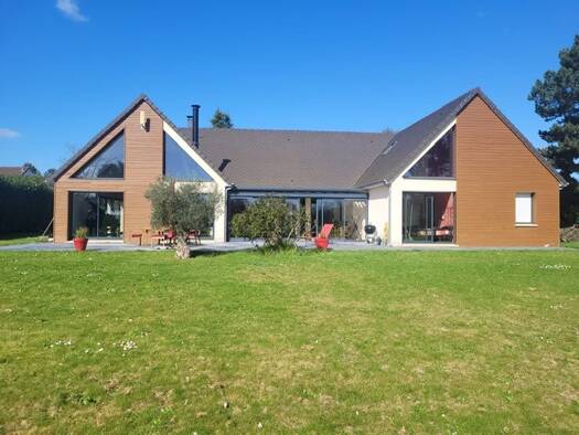 Maison à vendre 950 000 € 7 pièces 4 chambres 280 m² 1 600 m² de terrain Saint-Nom-la-Bretèche 78860