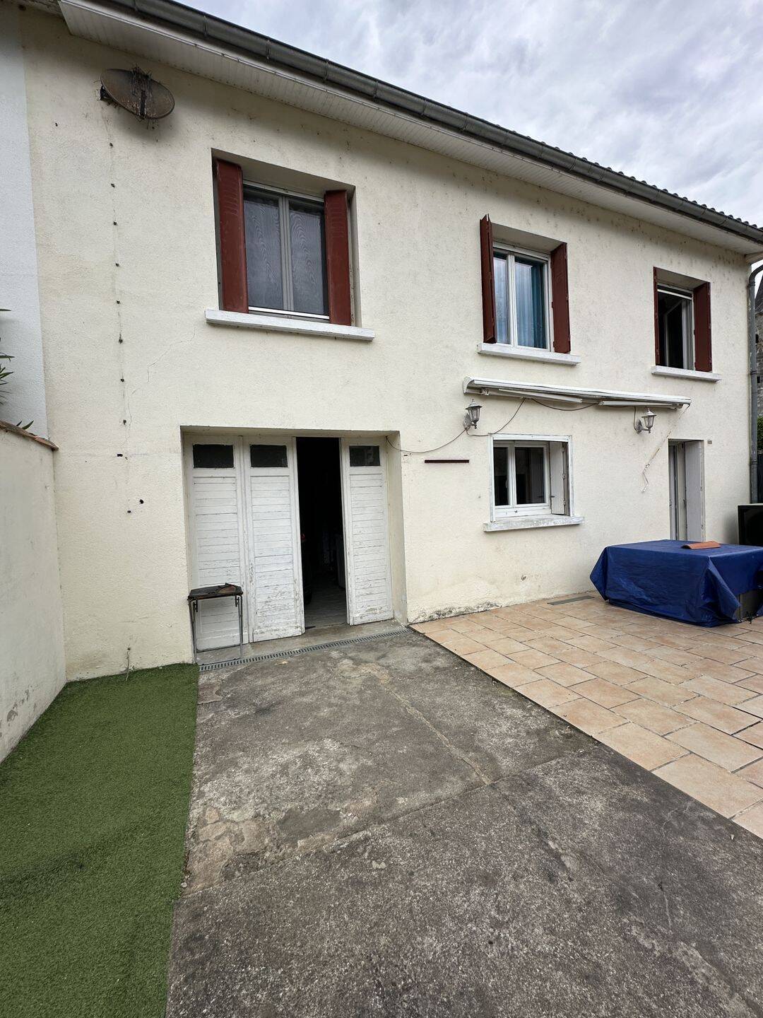 Maison 6 pièces 98 m² · à Saint-Aigulin · 98 m² · 97 000 €