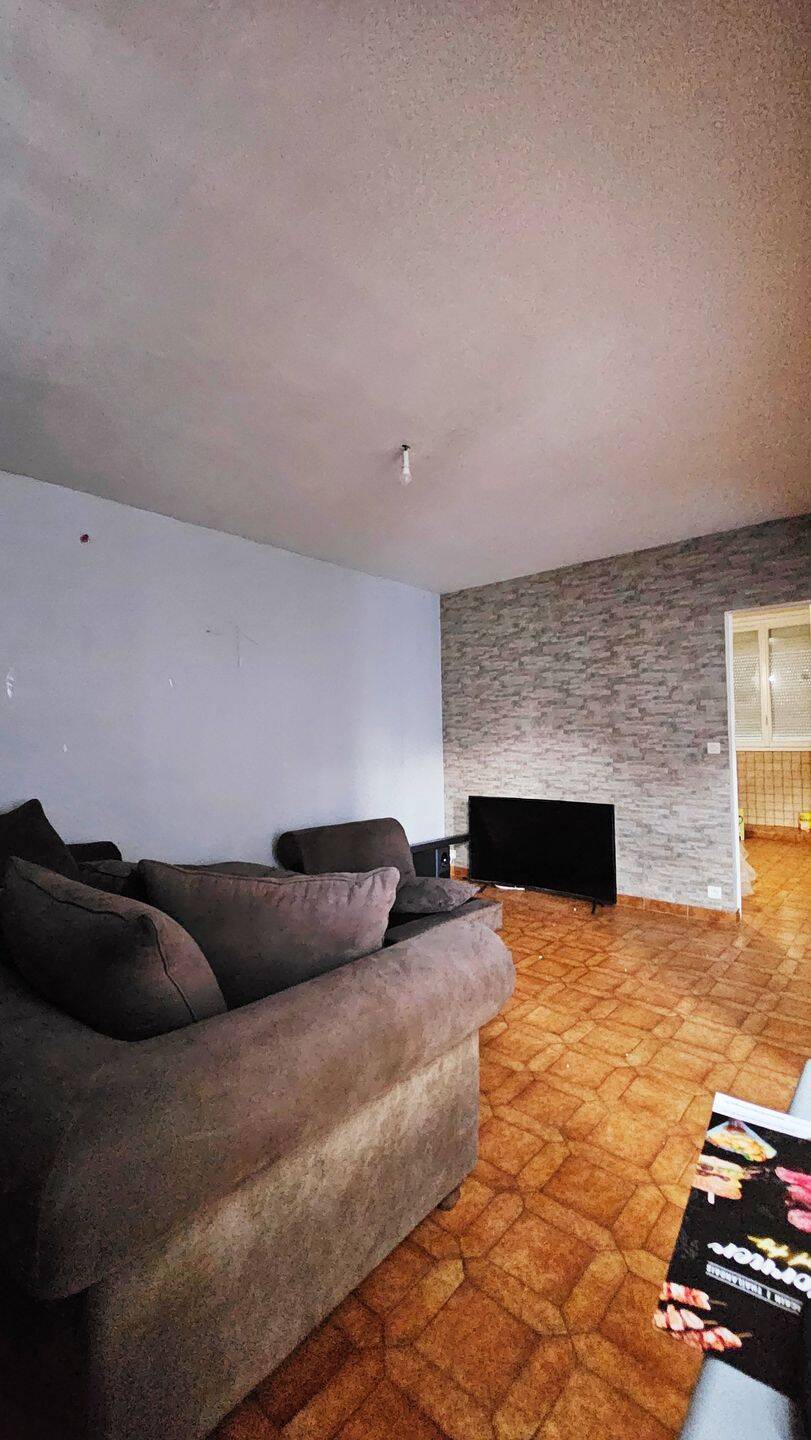 Maison 4 pièces 73 m² · à Saint-Denis · 73 m² · 750 €