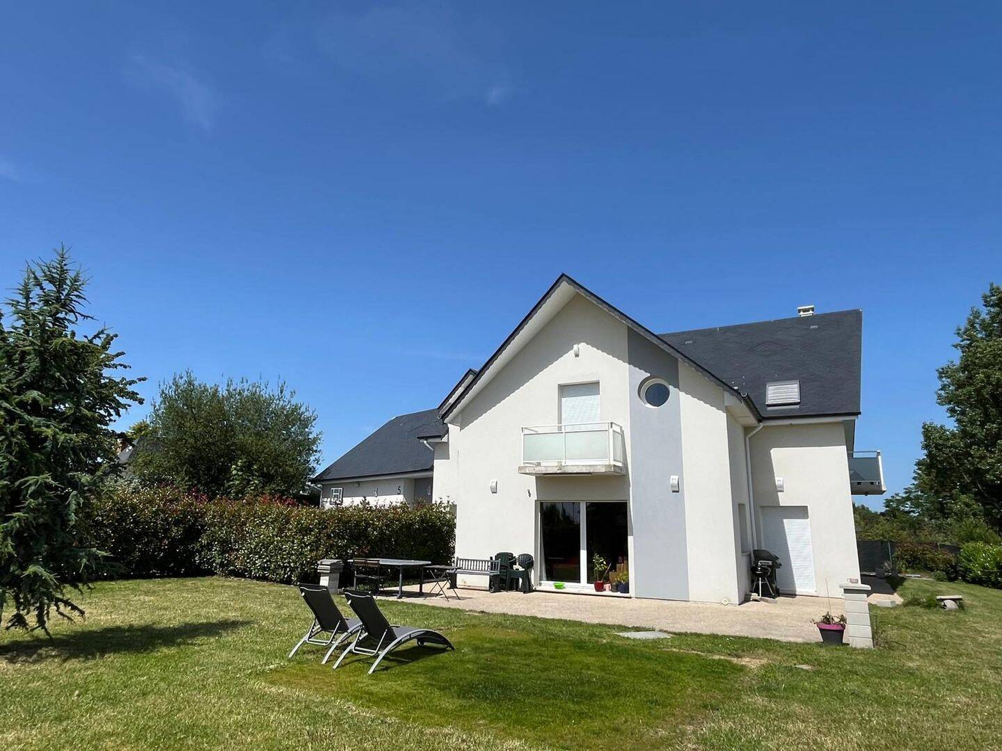 Maison 7 pièces 254 m² · à Fontaine-la-Mallet · 254 m² · 2 780 €