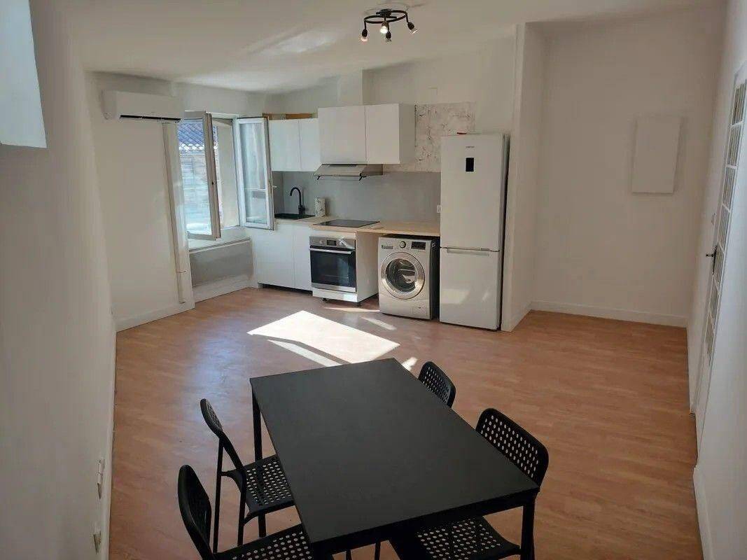 Appartement 2 pièces 36 m² · à Marseille 7ème Arrondissement · 36 m² · 860 €