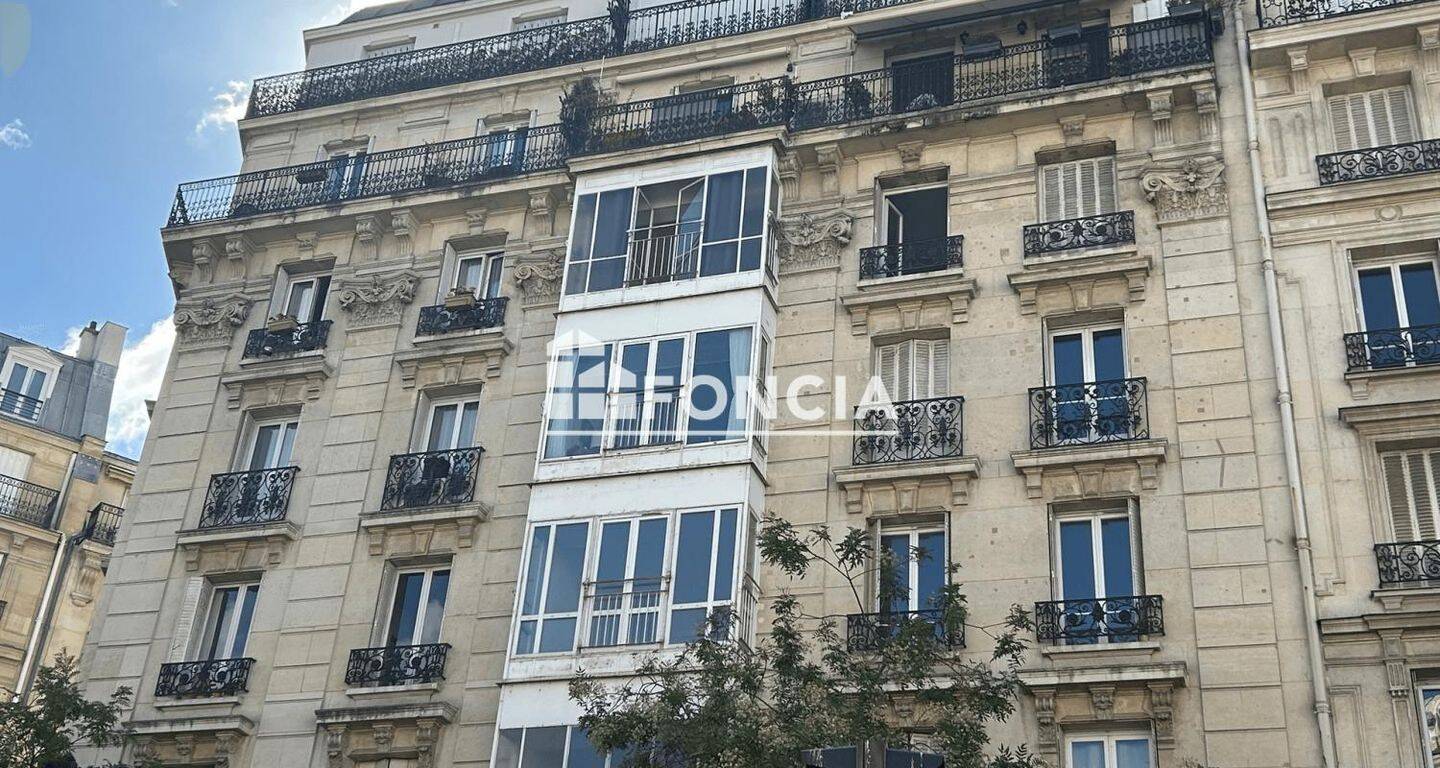 Appartement 2 pièces 32 m² · à Paris 16ème Arrondissement · 32,3 m² · 1 105 €