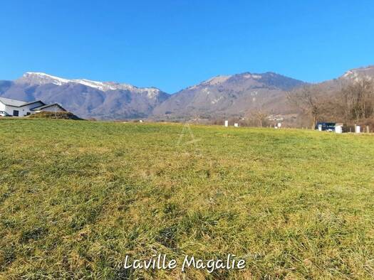 Terrain constructible viabilisé à vendre 290 000 € 1 248 m² de terrain Verrens-Arvey 73460