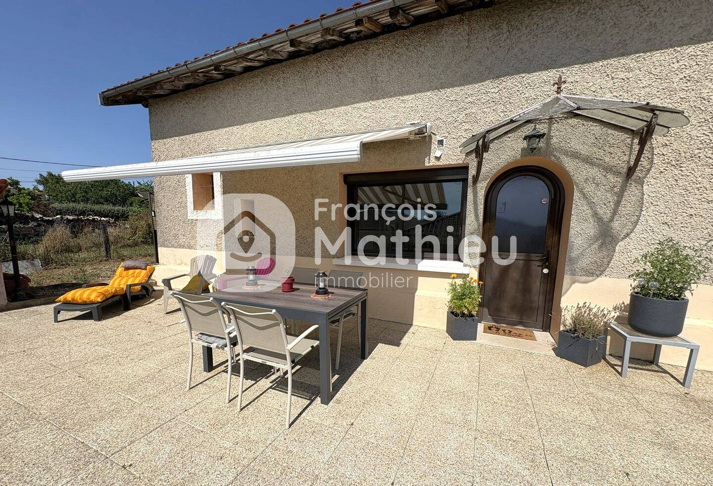 SAINT-ELOI - Maison à étage - 3 pièces - 60 m² habitables - terr