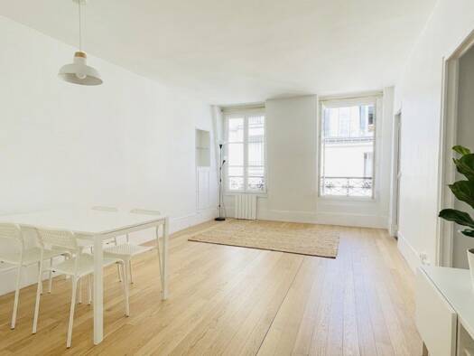 Appartement à vendre 530 000 € 3 pièces 2 chambres 48,43 m² Étage 4/4 Courcelles-Wagram Paris 17ème arrondissement 75017