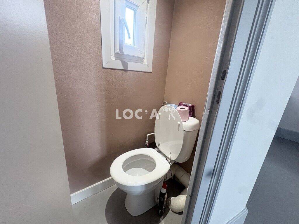 Location T2 35 m² à Dijon 580 ¤ CC /mois — 8