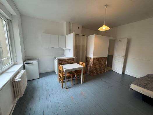 Appartement à louer 440 € 1 pièce 21 m² Étage 1/3 disponible dès maintenant Centre Ville Boulogne-sur-Mer 62200