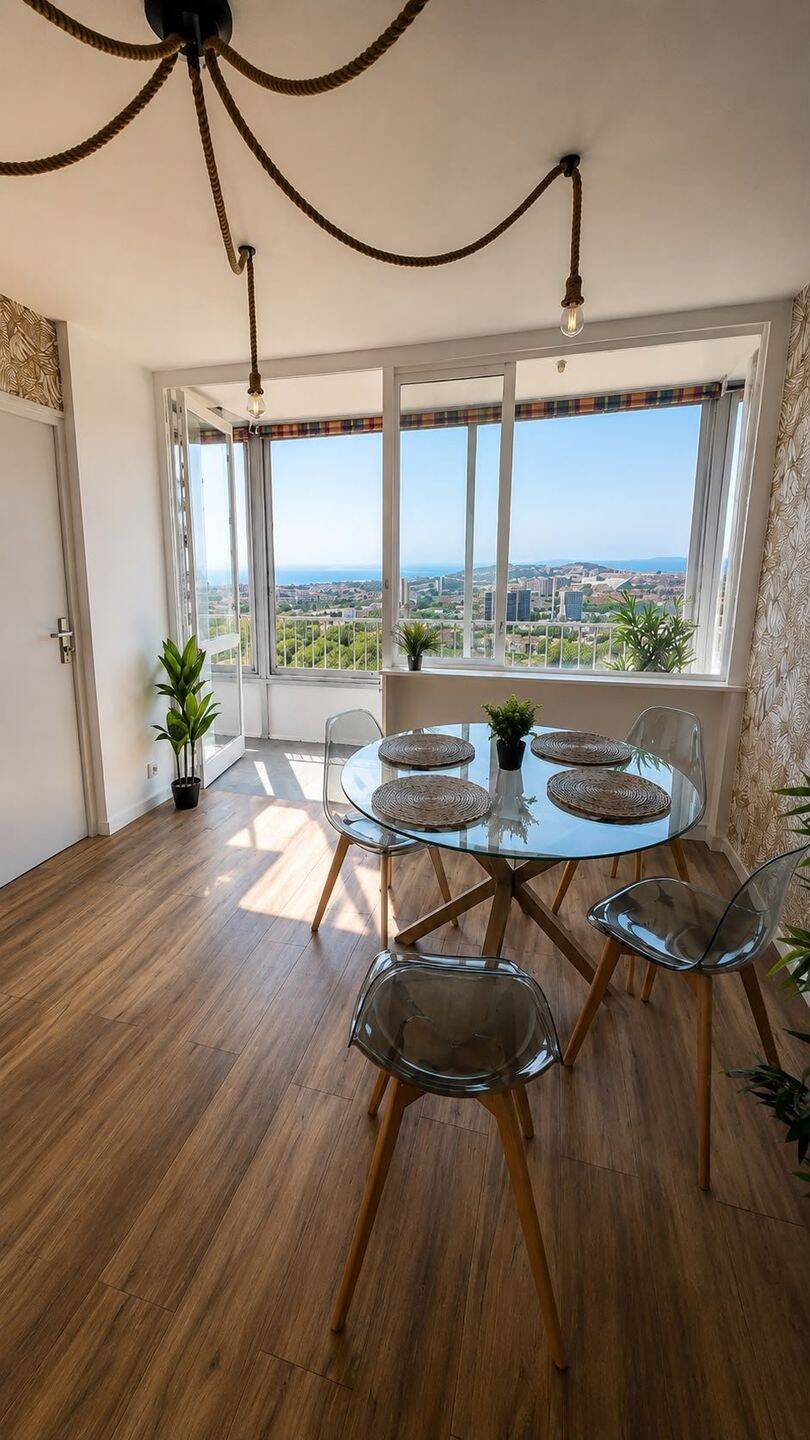 Appartement 5 pièces 100 m² · à Marseille 9ème Arrondissement · 100 m² · 575 €/mois